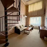 Elit Hotel 3*