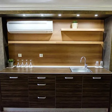 Elit Hotel 3*